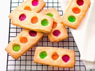 Rhyme Time: Traffic Light Biscuits