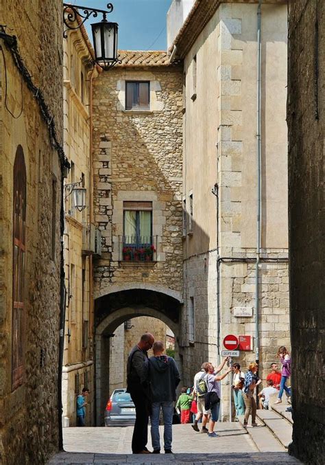 Rincón de Girona medieval en Cataluña | España, Juego de tronos, Viajes