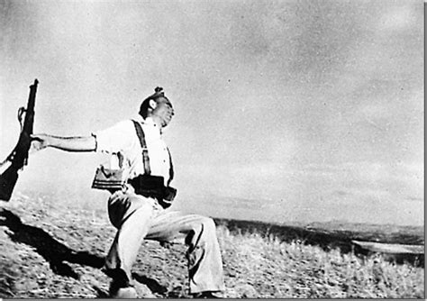 Robert Capa, Fotógrafo de Guerra