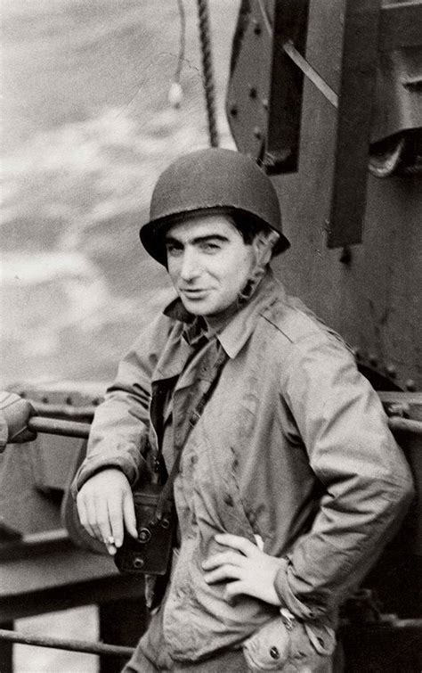 Robert Capa   Fotografo di Guerra   Biografia   Stile