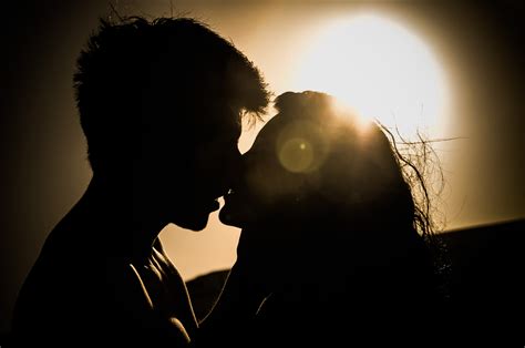 Romantic Couple Kiss 4k, HD Love, 4k Wallpapers, Images ...