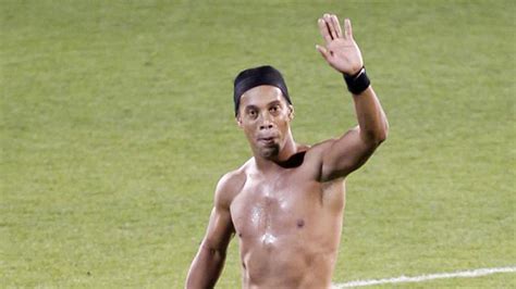 Ronaldinho Gaúcho se retira del fútbol | Marca.com
