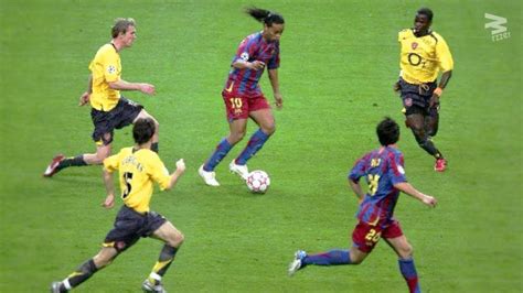 RONALDINHO   When Football Becomes Art ... #Ronaldinho # ...
