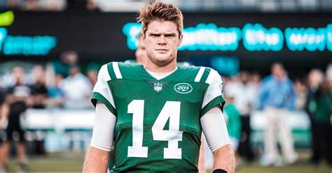 Rookie Jets QB Sam Darnold Throws Pick 6 On First Career ...