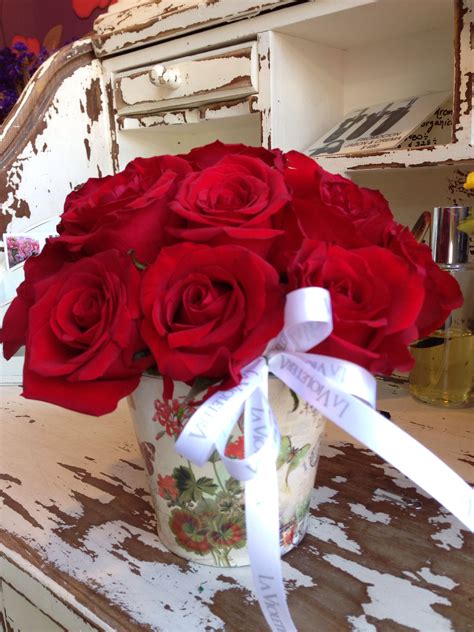 Rosas para enamorar ! | Arreglos de rosas, Arreglos florales, Rosas ...