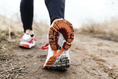 Running Hurts the Inside of My Foot | LIVESTRONG.COM