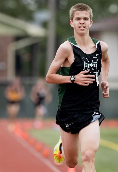 Running to qualify means different things to Hirsch, Luff | High School ...