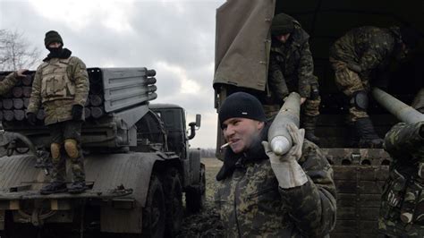 Rusia despliega 2.000 militares en la frontera con Ucrania y más de 600 ...