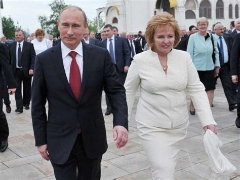 Russia s Putin, wife announce divorce after three decades ...