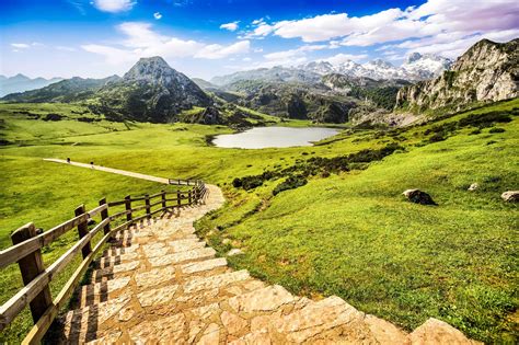 Ruta 4x4 a los Lagos de Covadonga. Picos de Europa. Asturias. MEDIO DÍA ...