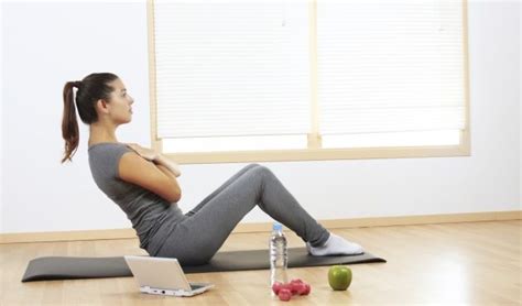 Rutina de ejercicios para hacer en casa: Consigue resultados en pocas ...