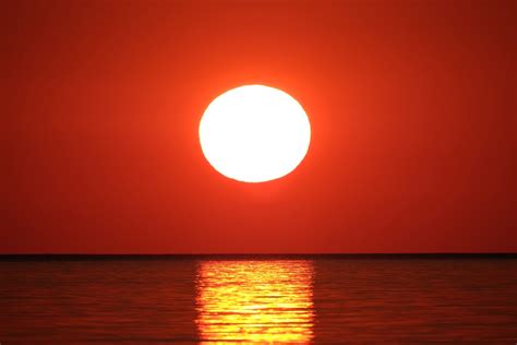 ¿Sabes cuánta agua evapora el Sol? | Fundación Aquae