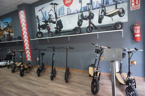 Sabway abre nueva tienda de patinetes eléctricos en Valencia ...