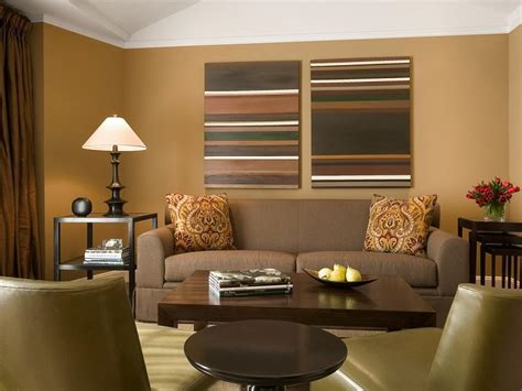 Salon moderno ideas de paredes de color marrón