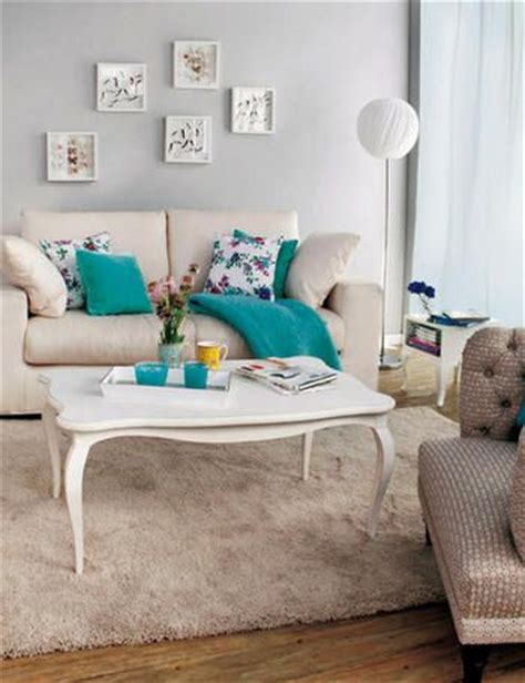 Salones con ¡mucho gusto! | Tables, The pillow and Love this