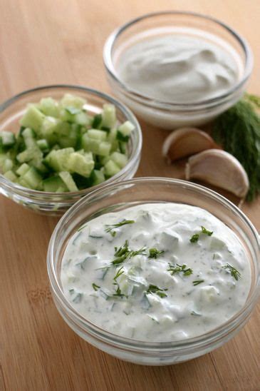 Salsa Tzatziki | Salsa de yogurt griego, Aderezo de yogurt, Comida griega