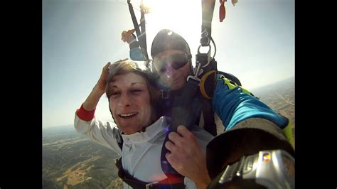 Salto en paracaidas tandem Happy Erasmus Valencia   YouTube
