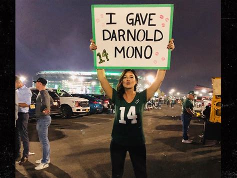 Sam Darnold Says Viral Sign Girl Didn t Give Him Mono ...