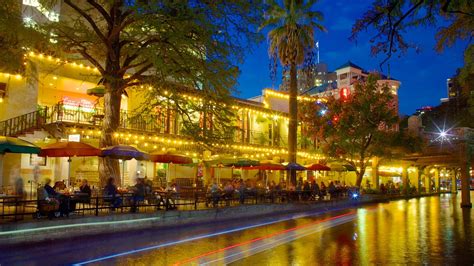 San Antonio Vacations 2017: Package & Save up to $603 ...