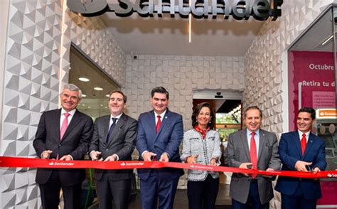 Santander inaugura sucursal disruptiva en Monterrey