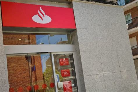 Santander recompra 650 oficinas en España por 152 millones ...