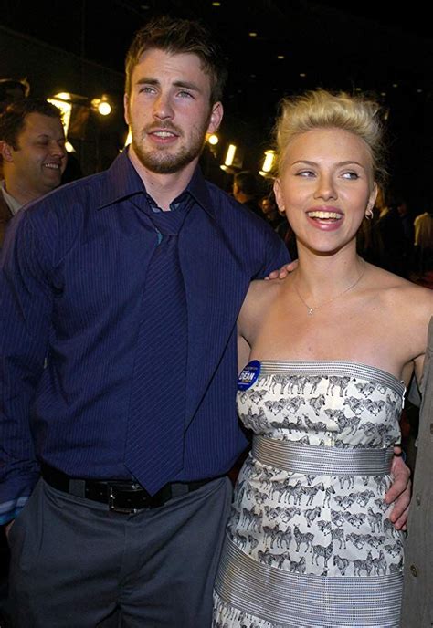 Scarlett Johansson | Chris evans, Scarlett johansson, Chris evans ...