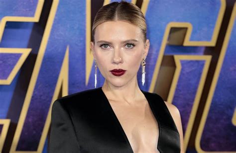 Scarlett Johansson era reacia a vestirse de superheroína en 2021 ...