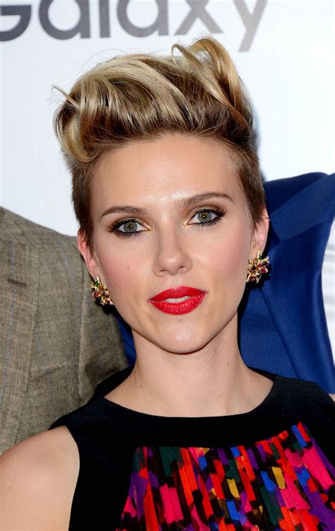 Scarlett Johansson – Avengers: Age Of Ultron Premiere in London ...