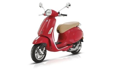 Scooters 2017 Piaggio Vespa 50cc de alquiler en Aeropuerto de Barcelona ...