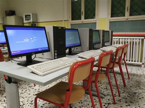 Scuole elementari – Rinnovata l aula di informatica ...