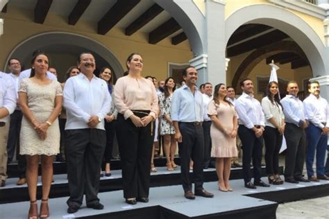 Se renuevan hoy 209 presidencias municipales en Veracruz Plumas libres