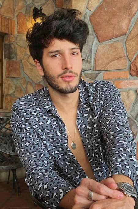 ¡Sebastian Yatra, celebra a lo grande! Haahil de Radio ...