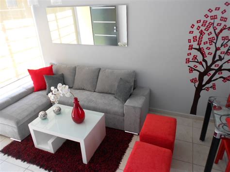 Seccionales para espacios pequeños Salas Living Room, Living Room Red ...