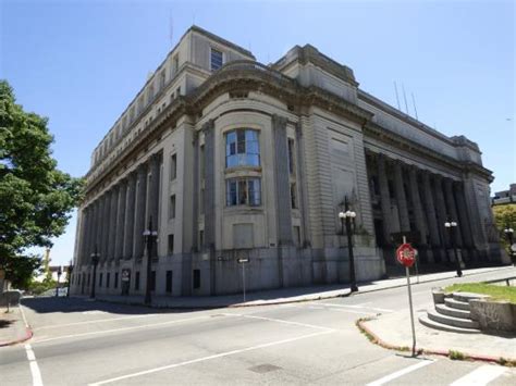 Sede Banco De La Republica Oriental De Uruguay   Picture ...