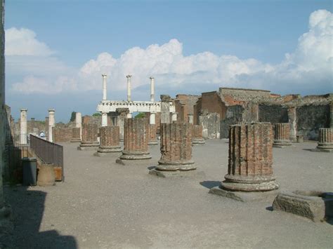 See And Experience The World: Pompeii: The Forgotten City