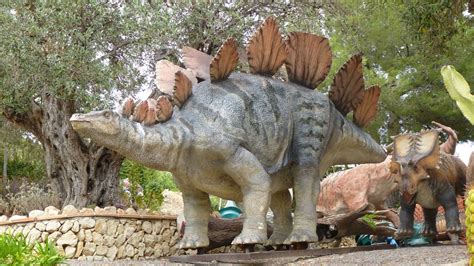 Seis destinos con dinosaurios en España para ir con niños