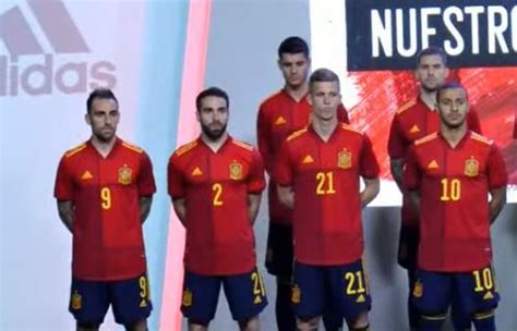 Selección Española: Presentación de la nueva camiseta de ...
