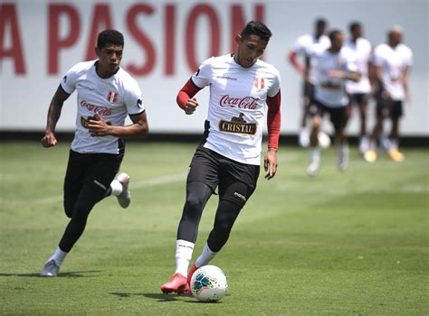 Selección peruana entrena hoy en el Estadio Nacional ...
