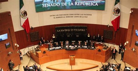 Senado de México permite que se juzgue al presidente tras retirarle el ...