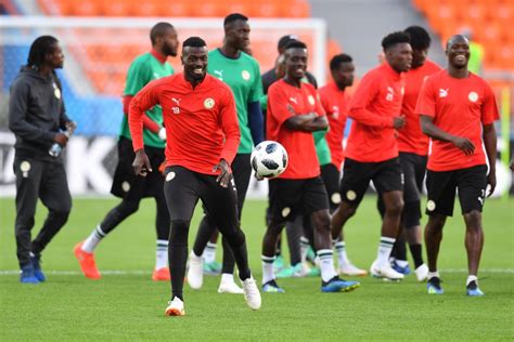 Senegal players show off fantastic dancing preparations in ...