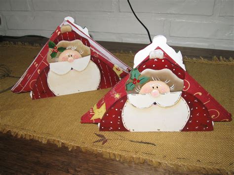 Servilleteros en madera pintados a mano | Manualidades navideñas ...