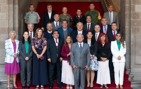 Sheinbaum y gobernadores de Morena respaldan decreto de AMLO para ...