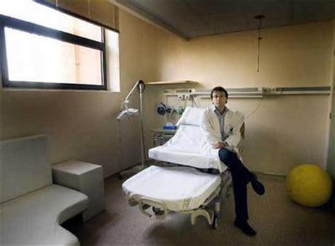Siete hospitales públicos de Cataluña impulsan el parto ...