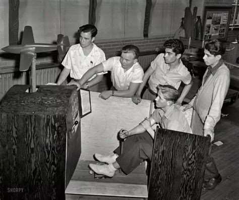 Simulador de vuelo en los años 40 | Fotos históricas, Fotos, Fotografia