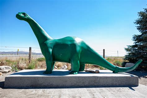 Sinclair Gas Station Dinosaur in Sinclair, Wyoming   Silly ...
