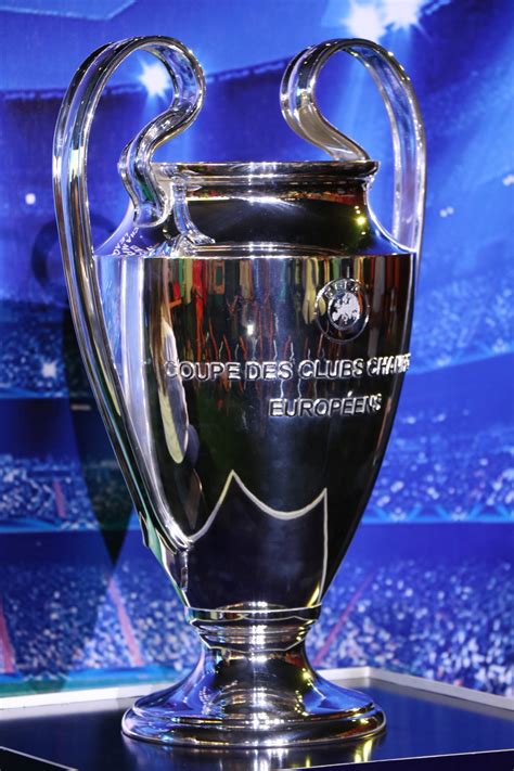 “La Orejona”, copa de la UEFA Champions League en ...