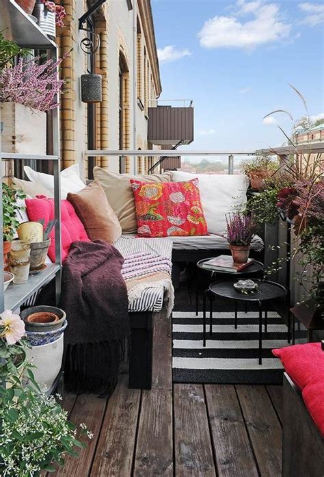 Small Balcony Furniture Option – HomesFeed