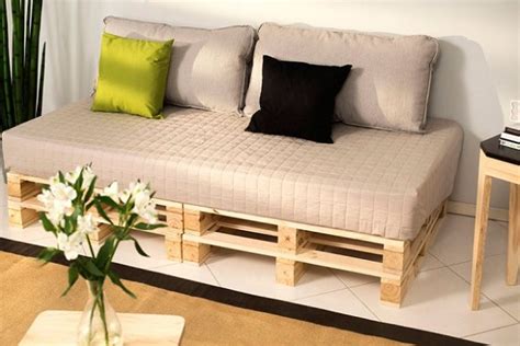 Sofá cama con palets | ERIB R  Alvarez