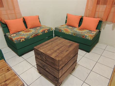 sofa palet | Home decor, Storage bench, Furniture