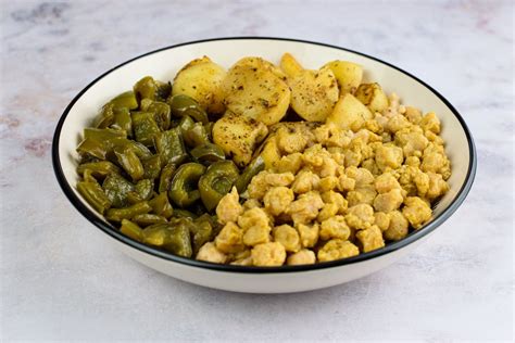 Soja texturizada al curry con pimientos verdes y patatas ...